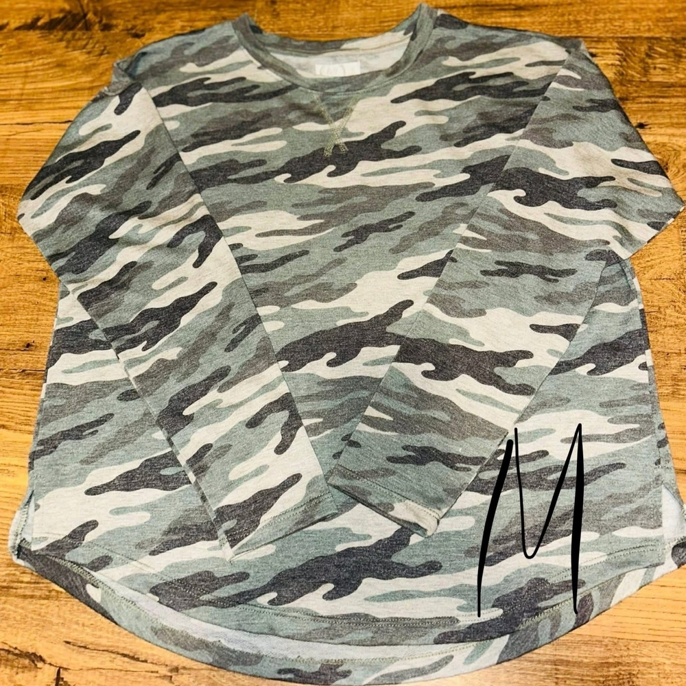 Camo Crewneck Long Sleeve Top - Green Camo
